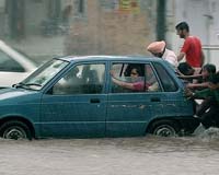 Fourteen Dead In Heavy Monsoon Rains In India Taking Toll To 286