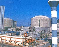 Troubled government buys more time on US nuclear pact