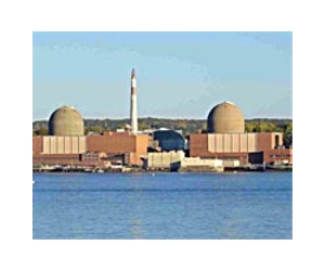 Hurricane forces three US reactors shut