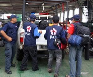 Indonesia revises quake toll to 10 dead