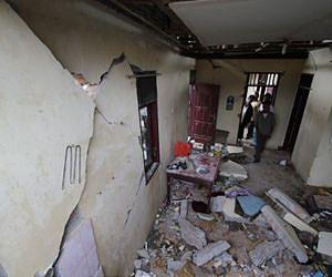 Three dead as 6.6-magnitude quake hits Indonesia
