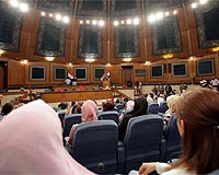 Iraqi lawmakers in final push before vote on US pact