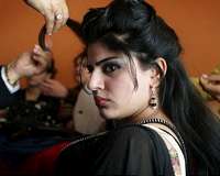 Free hairdos to boost confidence of displaced Iraqi women