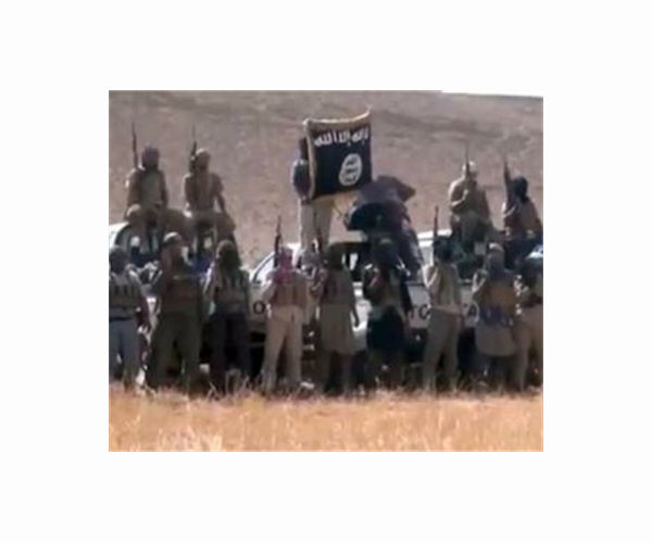 Iraq takes back 100 IS fighters from Syria Kurdish forces