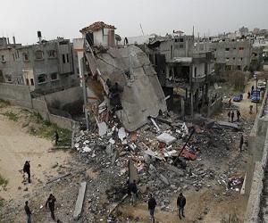 Israel invasion looms amid Gaza fighting