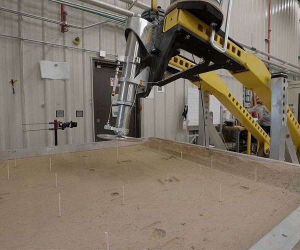 Engineers put a Mars lander legs to the test