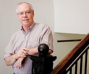 New theory may shed light on dynamics of large-polymer liquids
