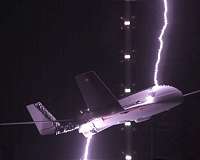 Evading in-flight lightning strikes