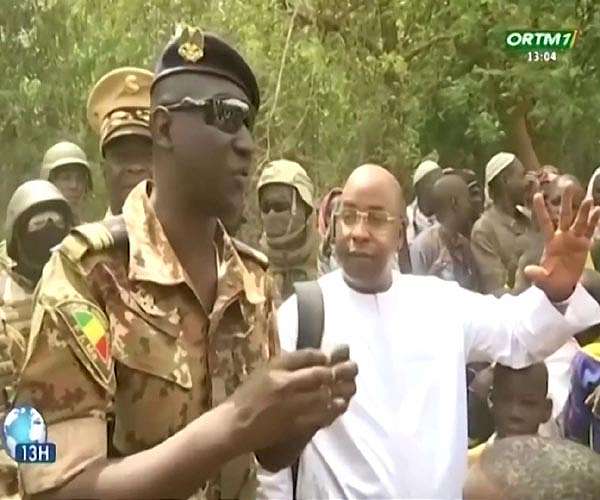 Mali junta chief brings in new constitution amid protests