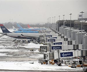 Aircraft can cause airport rain, snow
