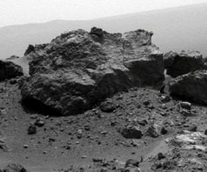 Opportunity Continues to Explore Rocks on the Rim of Endeavour Crater
