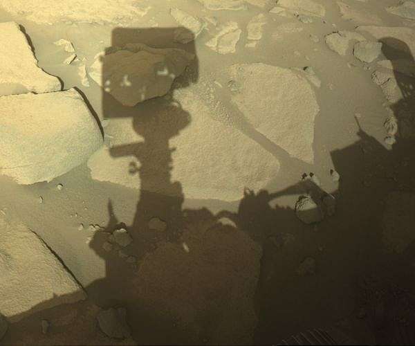NASA engineers trying to fix stuck dust cover on Perseverance Mars rover camera