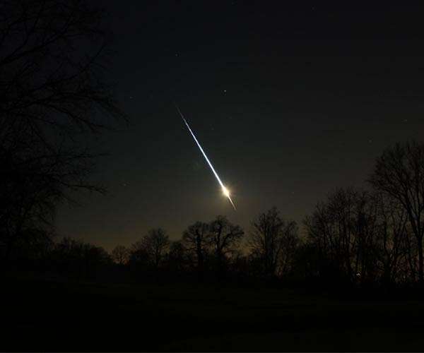 Seventh shooting star ever spotted before strike
