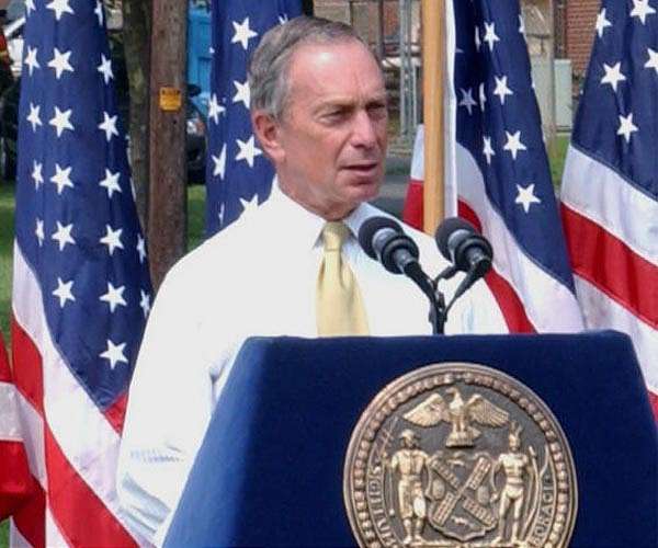 A New Space Race: Bloomberg's Critique, NASA's Future, and the Geopolitical Stakes