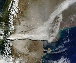Flight chaos in Australia as ash cloud returns
