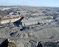 Coalminers' slaughter: in US, they blow up mountains for coal