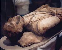 Egyptian culture minister disputes million-mummy cemetery claim