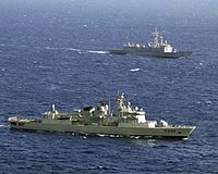France boosts navy powers to arrest pirates