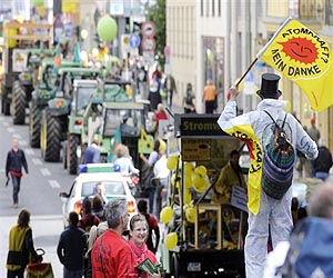 German parliament approves nuclear exit
