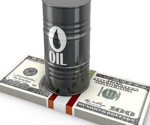Markets fluctuate, oil falls again as recession warnings build