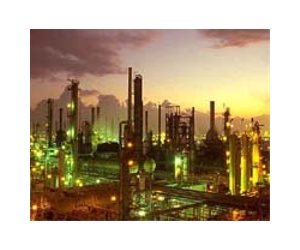 Bankrupt British refinery facing closure