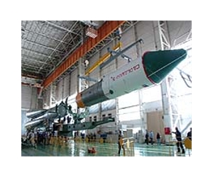 Russia 'grounds Soyuz rockets' after space crash