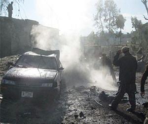 Bomb blast at Pakistan shrine kills four