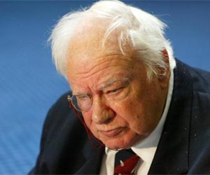 British astronomer Patrick Moore dead aged 89