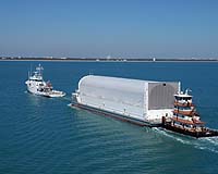 Discoverys Main Tank Arrives At The Cape