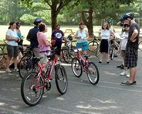 What motivates people to walk and bike? It varies by income