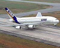A380 superjumbo makes European debut in London