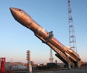 Proton-M, Dutch Satellite Taken to Launch Pad