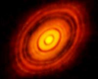 Shedding light on the mystery of matter accretion in young stars