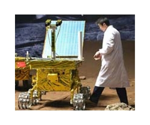 Designer: moon rover uses cutting-edge technology