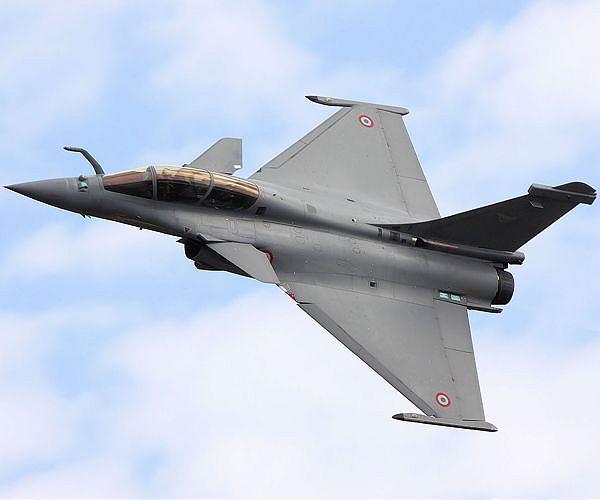 France says talking to Saudi about Rafale fighter sale