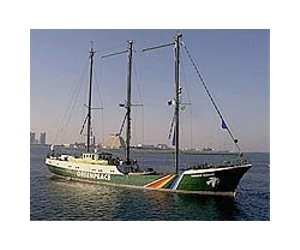 Rainbow Warrior captain among activists held in Russia