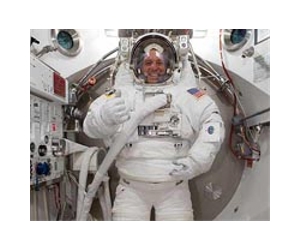 NASA Awards Contract For Space Suit Simulator