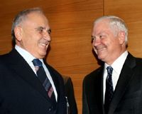 Gates meets Turkey's defence chief amid Iraq incursion fears