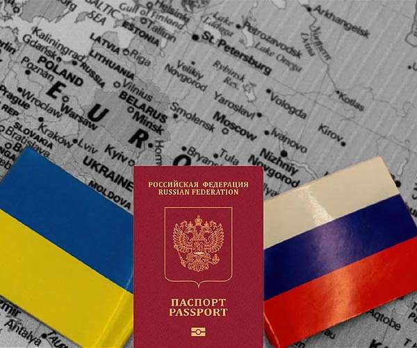 In south Ukraine, Moscow supporters snap up Russian passports