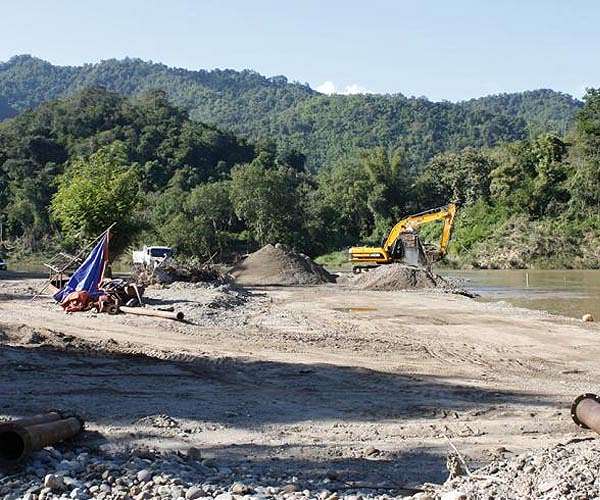 44 people on trial in Vietnam over illegal sand mining