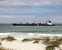 Mauritius braces for split of oil-oozing ship off coast