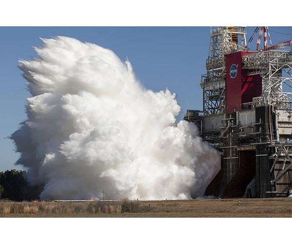 NASA conducts first test of redesigned Lunar rocket engine at Stennis