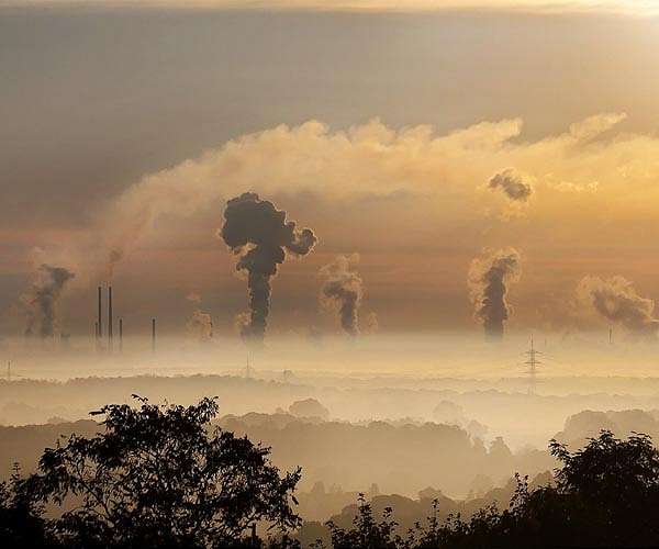 US reduces emissions in 2023 - but not fast enough: report