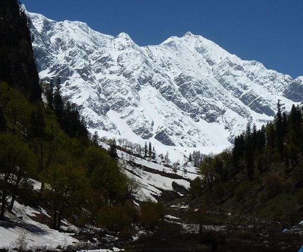 Toll from Tajikistan avalanches rises to 19