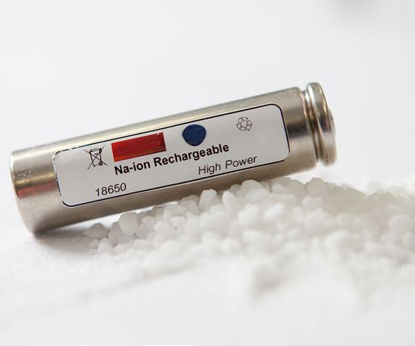 Proliferation of electric vehicles based on high-performance, low-cost sodium-ion battery