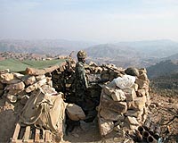 Pakistani jets bomb Taliban's tribal hideouts: officials