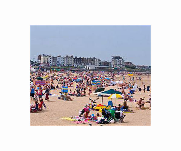 UK water pollution alarms summer bathers