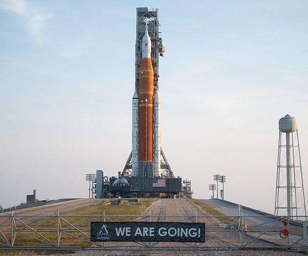 NASA returning to the Moon with mega rocket launch