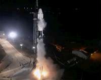 SpaceX Dragon heads to Space Station for Monday docking