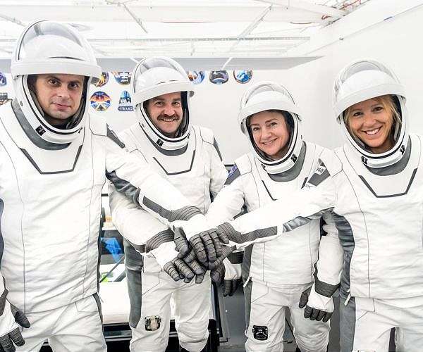 Crew 12 set for Dragon launch to Station in February